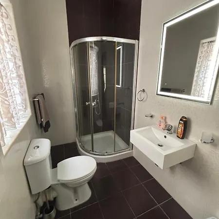 Family Apartment *
