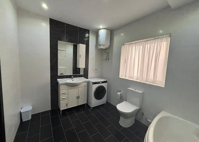 Apartament Family 1 *